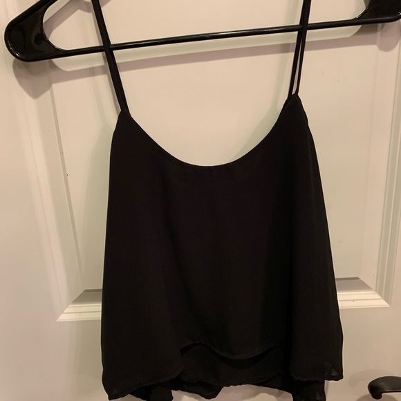 Black top - Picture 3 of 4